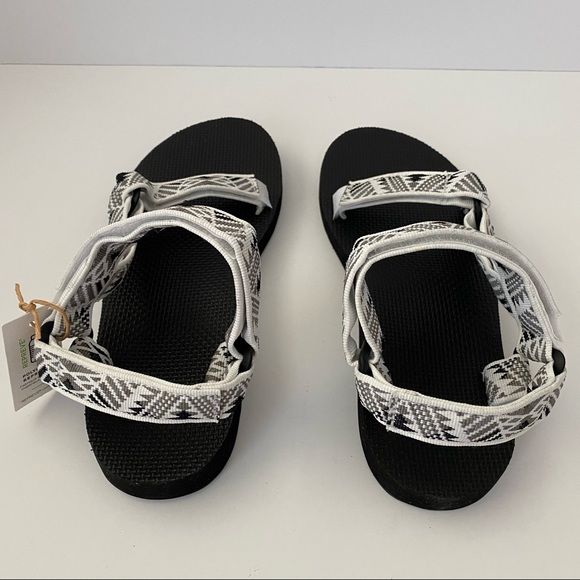 NO OFFERS Teva Original Universal Boomerang White - Picture 4 of 13